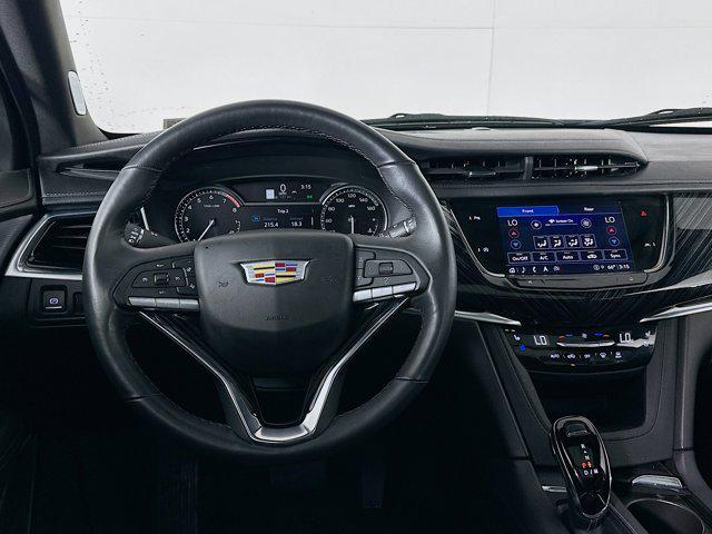 used 2025 Cadillac XT6 car, priced at $36,297