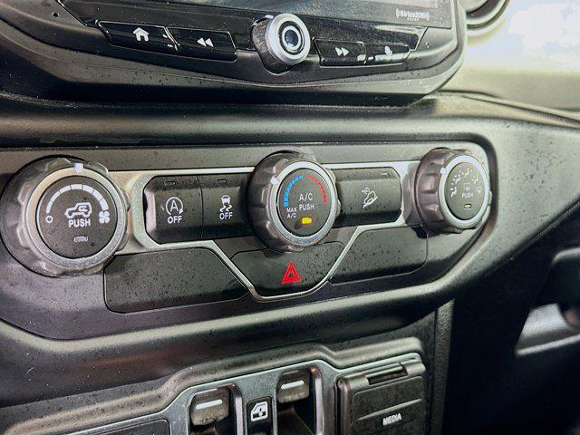 used 2020 Jeep Wrangler Unlimited car, priced at $21,221
