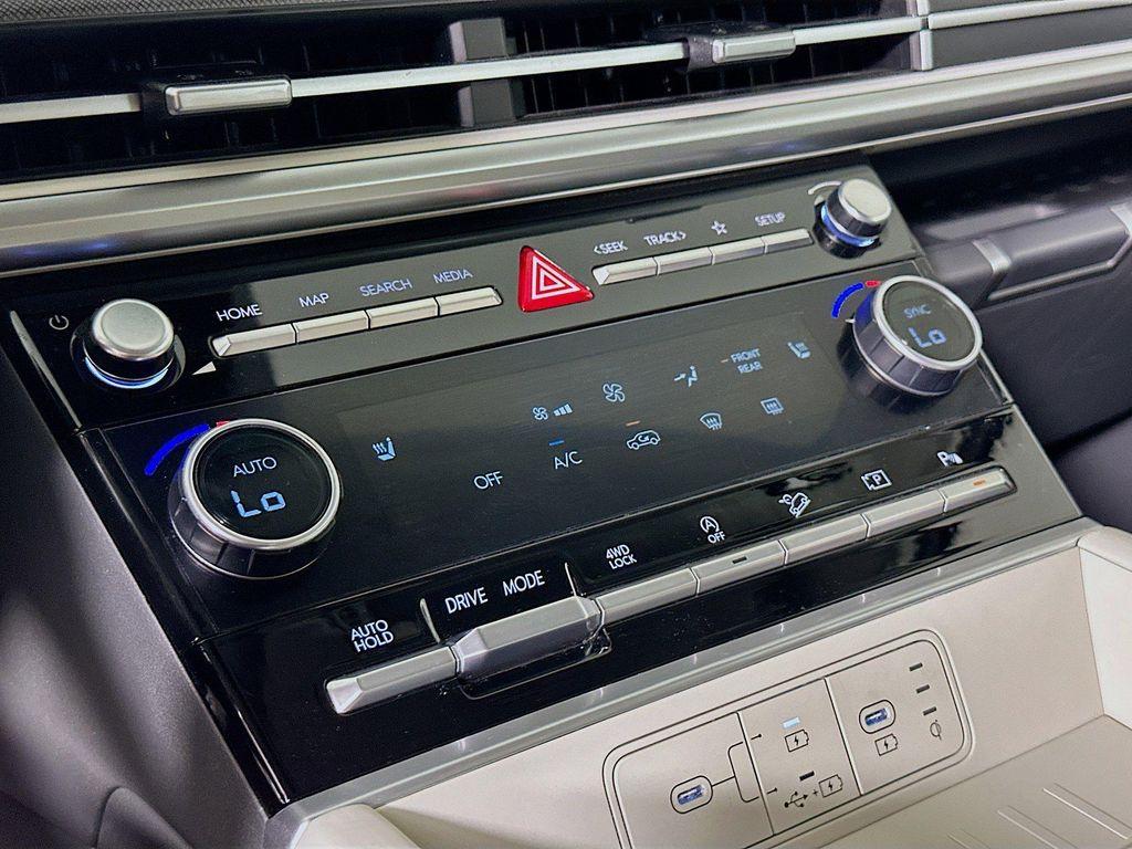 used 2025 Hyundai Santa Fe car, priced at $26,822