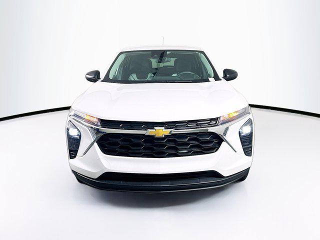 used 2024 Chevrolet Trax car, priced at $17,987