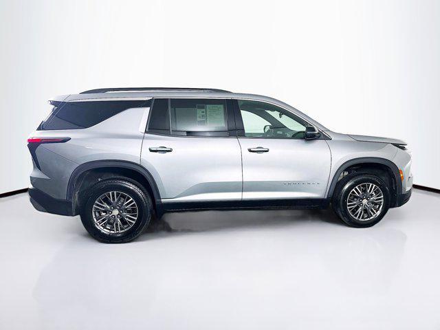 used 2025 Chevrolet Traverse car, priced at $31,987