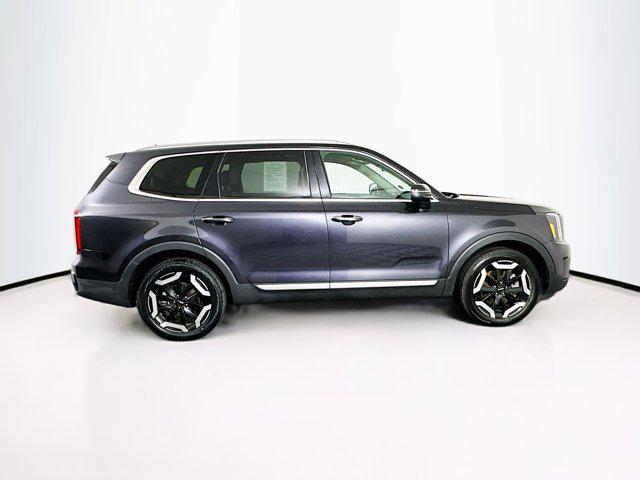used 2025 Kia Telluride car, priced at $32,212