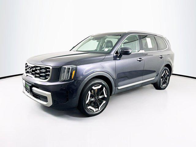 used 2025 Kia Telluride car, priced at $32,212