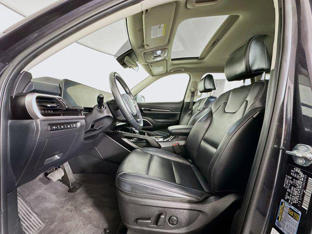 used 2025 Kia Telluride car, priced at $32,212