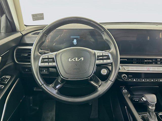 used 2025 Kia Telluride car, priced at $32,212