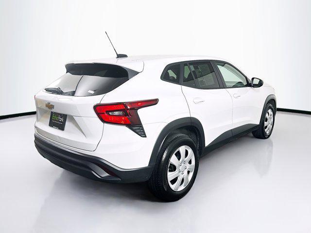 used 2025 Chevrolet Trax car, priced at $18,797