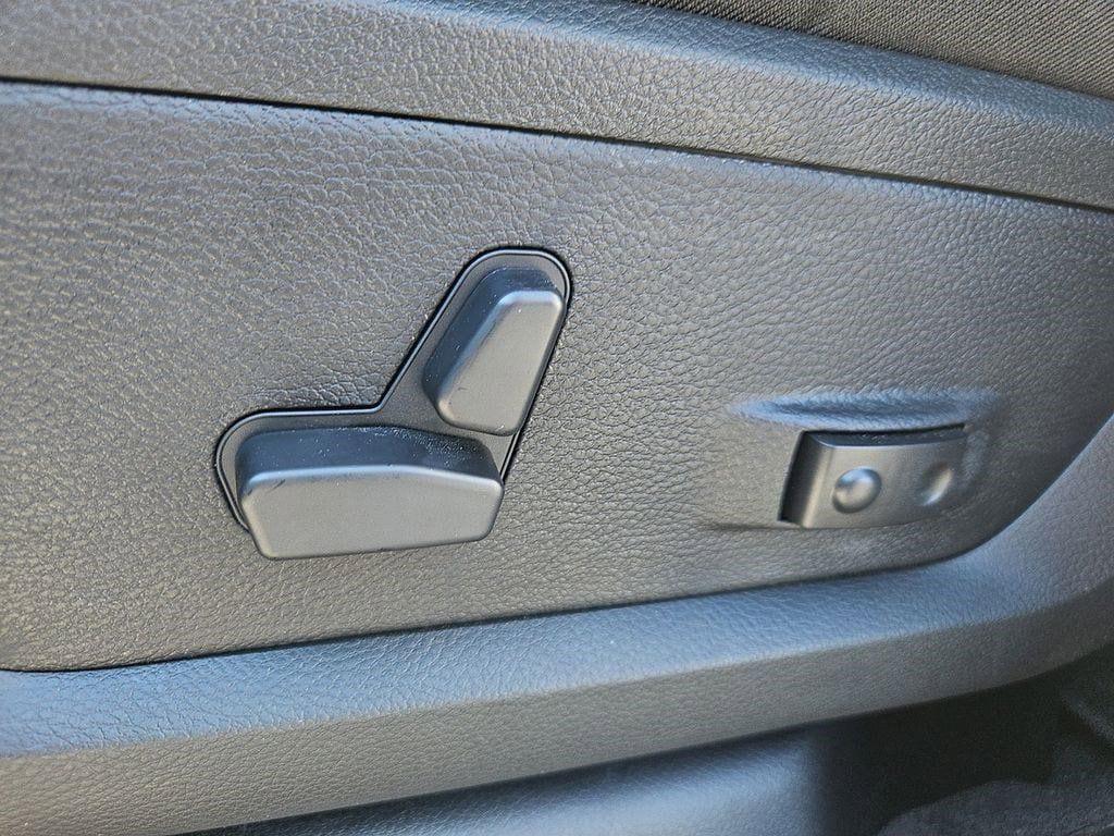 new 2025 Ram 2500 car, priced at $68,646