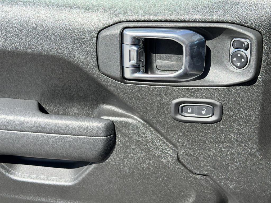 new 2026 Jeep Gladiator car, priced at $45,809