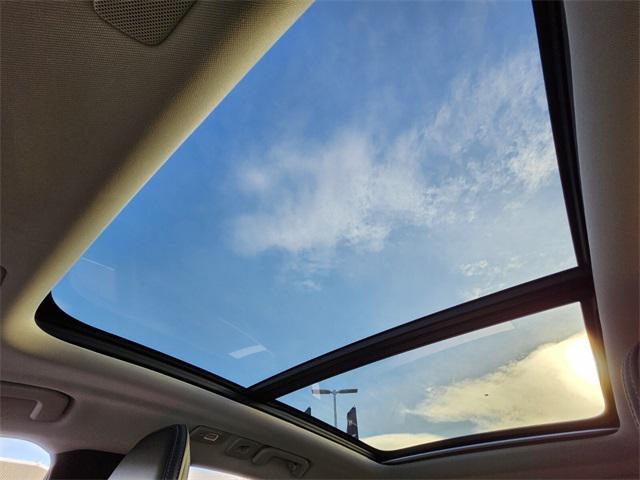 used 2022 Volvo XC60 car, priced at $31,403