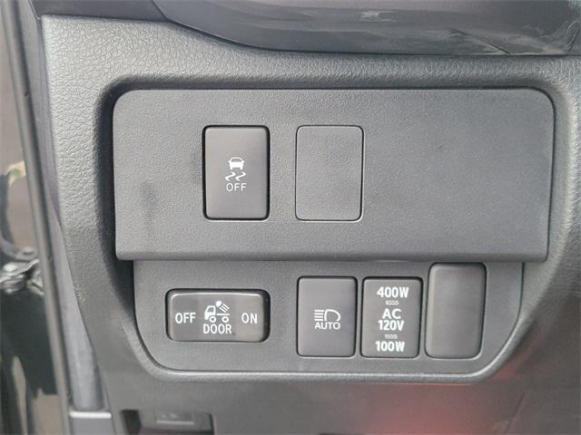 2021 Midnight Black Metallic Toyota Tacoma
