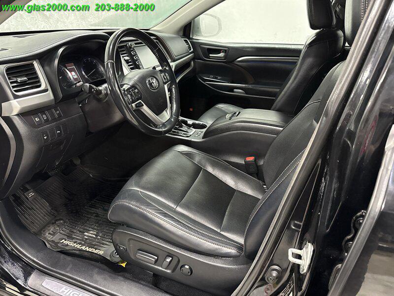 used 2018 Toyota Highlander car, priced at $23,999