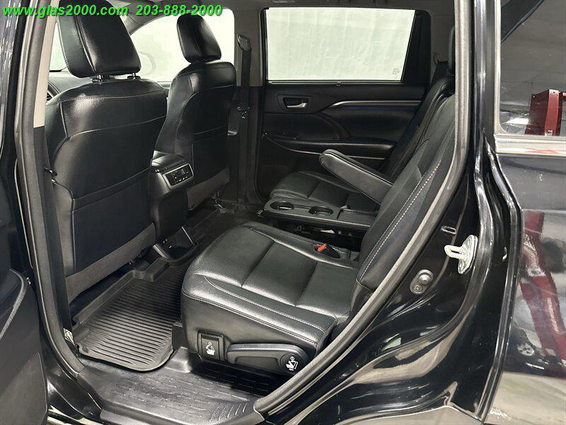 used 2018 Toyota Highlander car, priced at $23,999