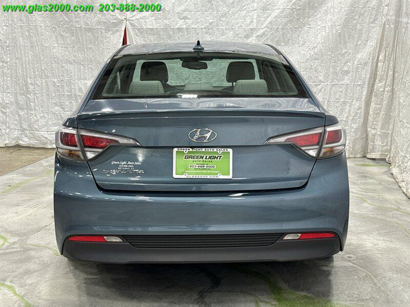 used 2016 Hyundai Sonata Hybrid car, priced at $9,999