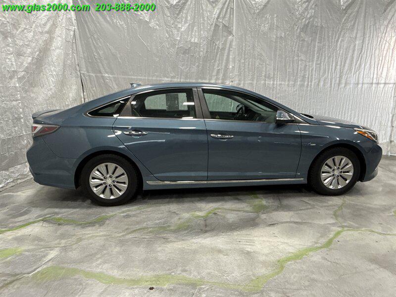 used 2016 Hyundai Sonata Hybrid car, priced at $9,999
