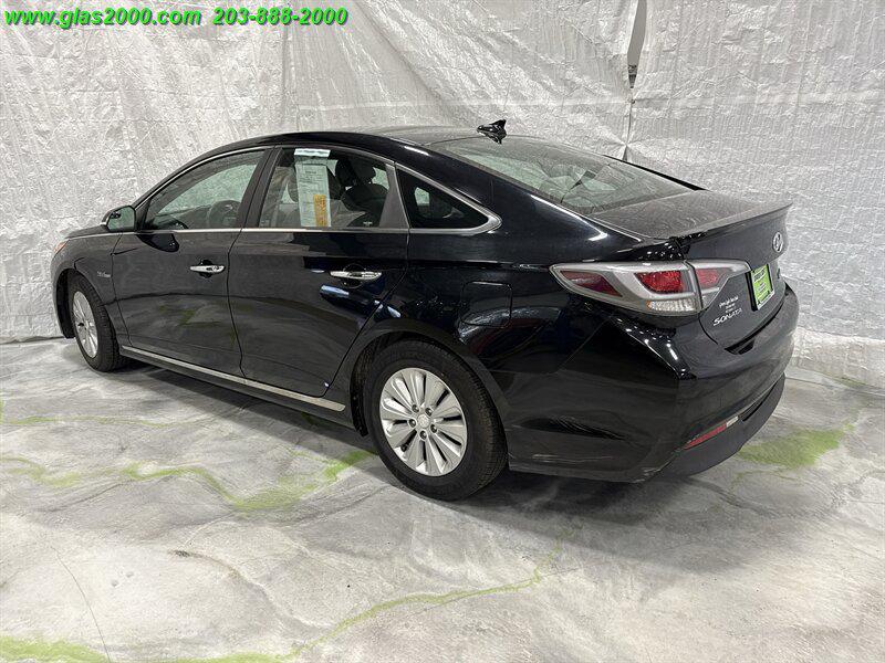 used 2016 Hyundai Sonata Hybrid car, priced at $9,999