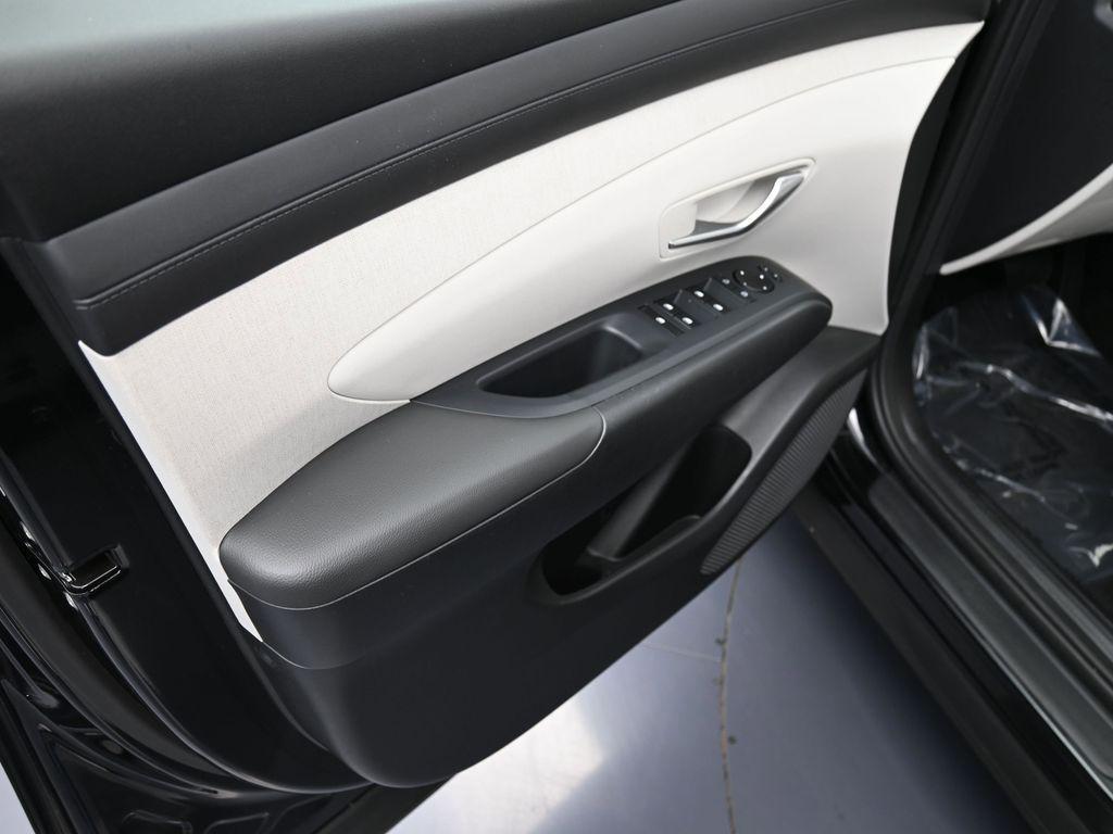 used 2025 Hyundai Tucson car, priced at $26,486