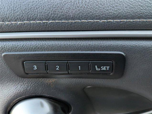 used 2022 Lexus ES 350 car, priced at $32,600