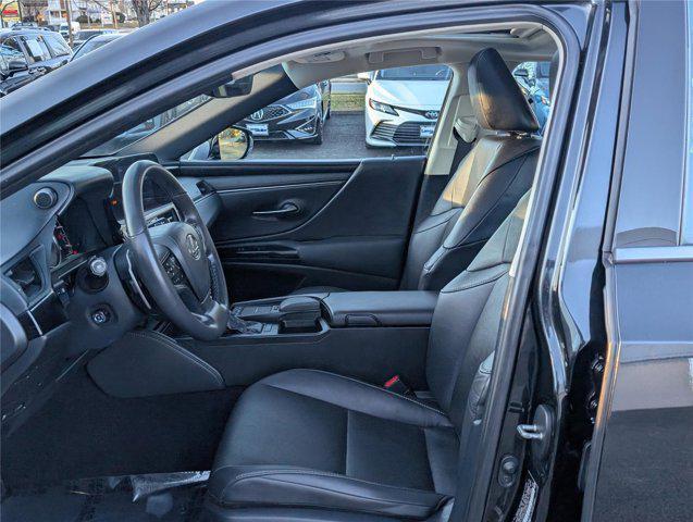 used 2022 Lexus ES 350 car, priced at $32,600