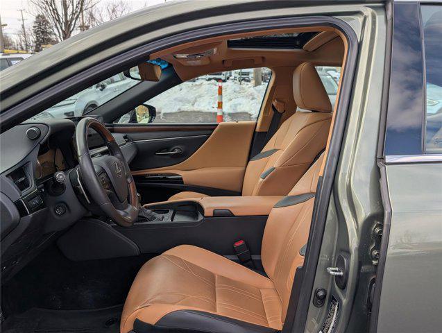 used 2024 Lexus ES 350 car, priced at $41,500