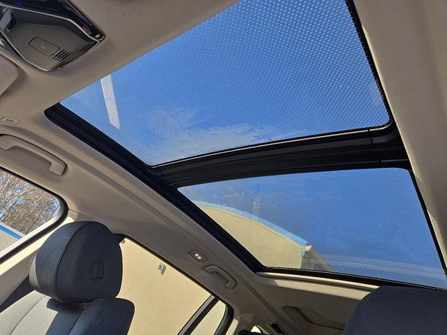 2020 Alpine White BMW X7