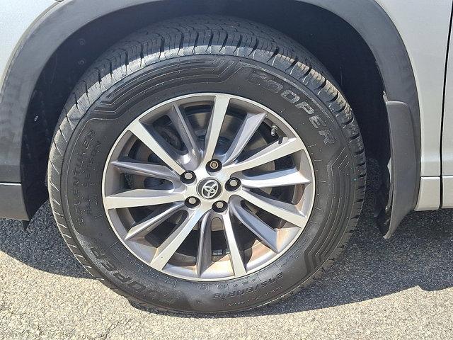 used 2017 Toyota Highlander car, priced at $19,300