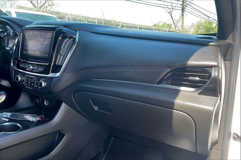 used 2023 Chevrolet Traverse car, priced at $30,447