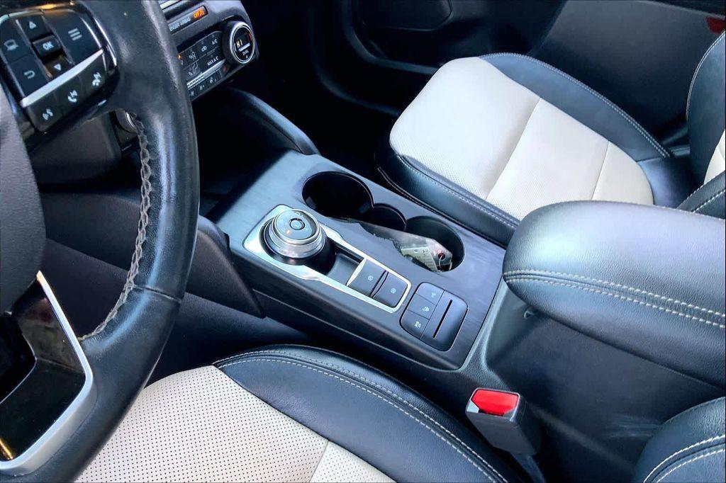 used 2021 Ford Escape car, priced at $17,991