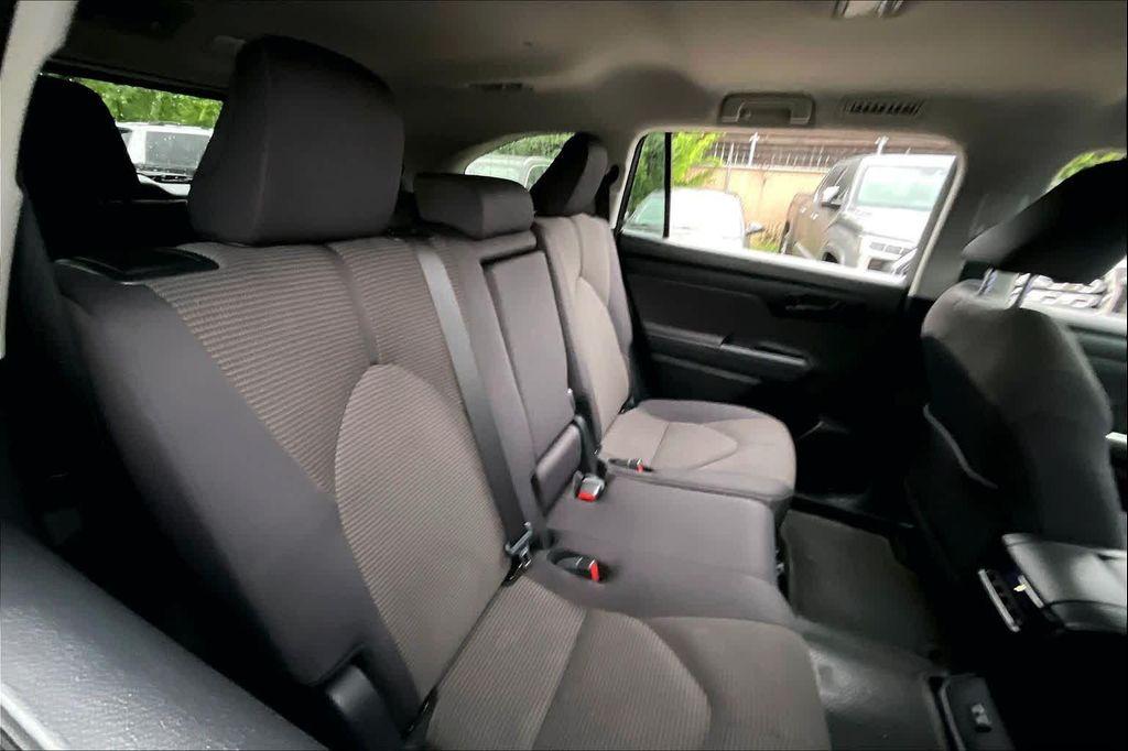 used 2024 Toyota Highlander car, priced at $35,927