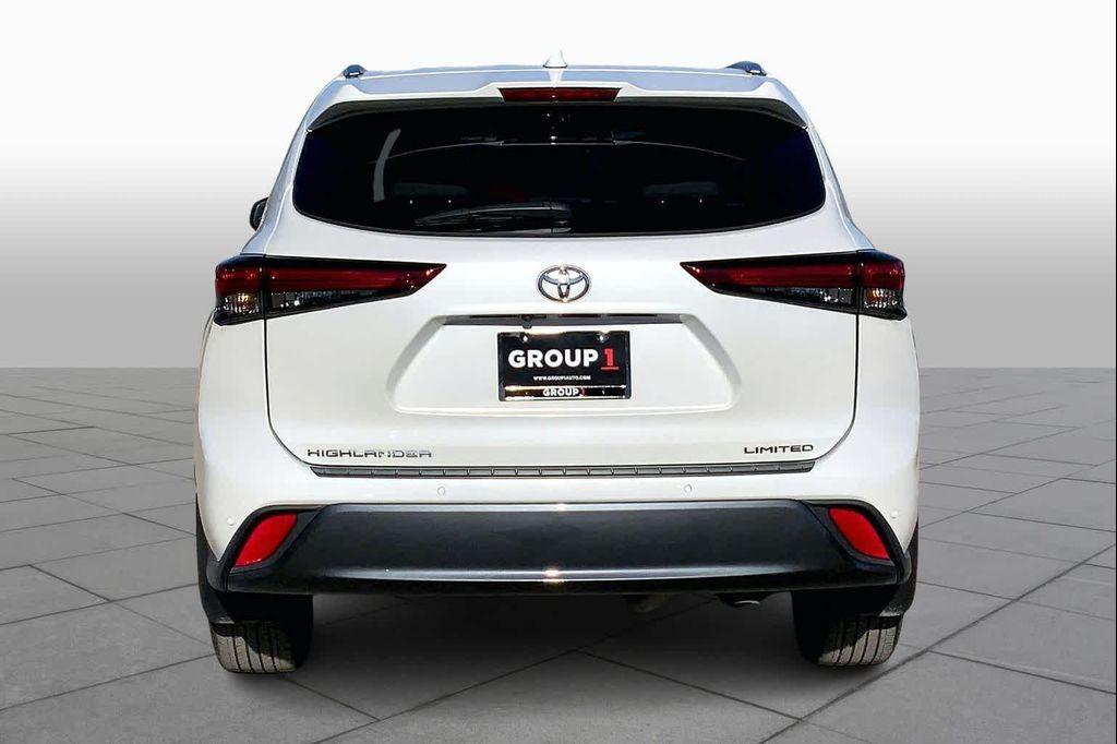 used 2023 Toyota Highlander car, priced at $37,911