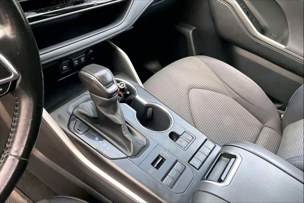 used 2020 Toyota Highlander car, priced at $23,720