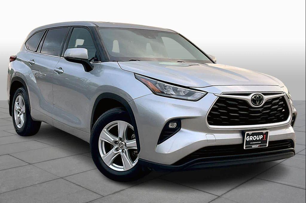 used 2020 Toyota Highlander car, priced at $23,720