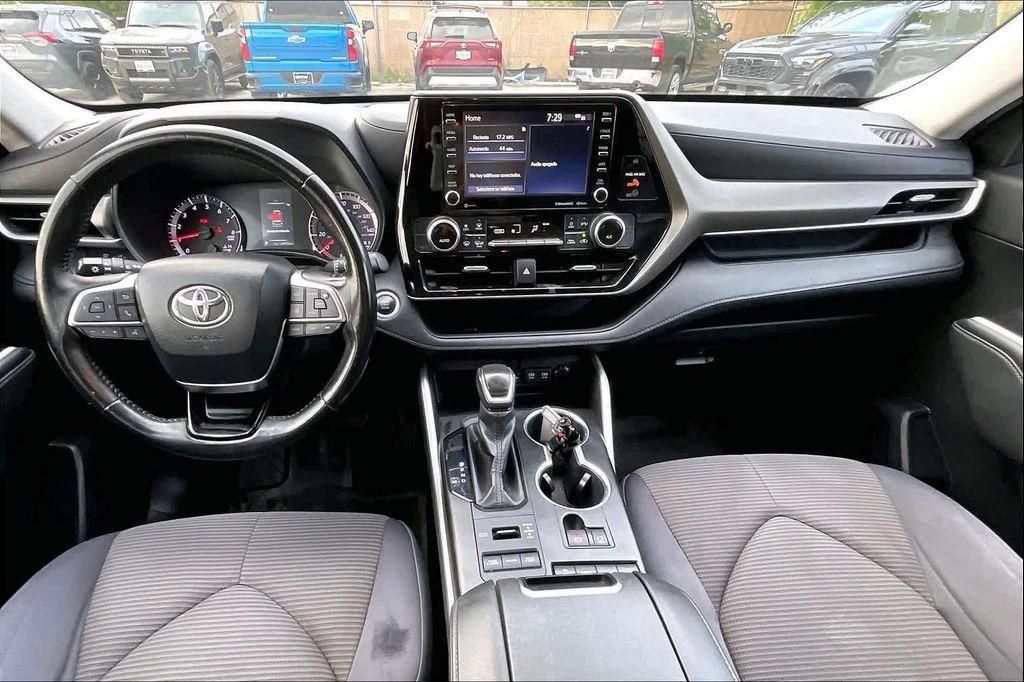 used 2020 Toyota Highlander car, priced at $23,720
