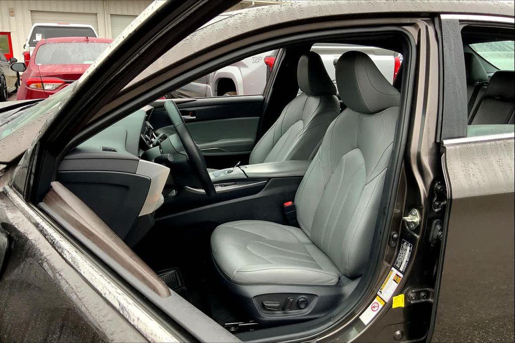 used 2019 Toyota Avalon Hybrid car, priced at $21,899