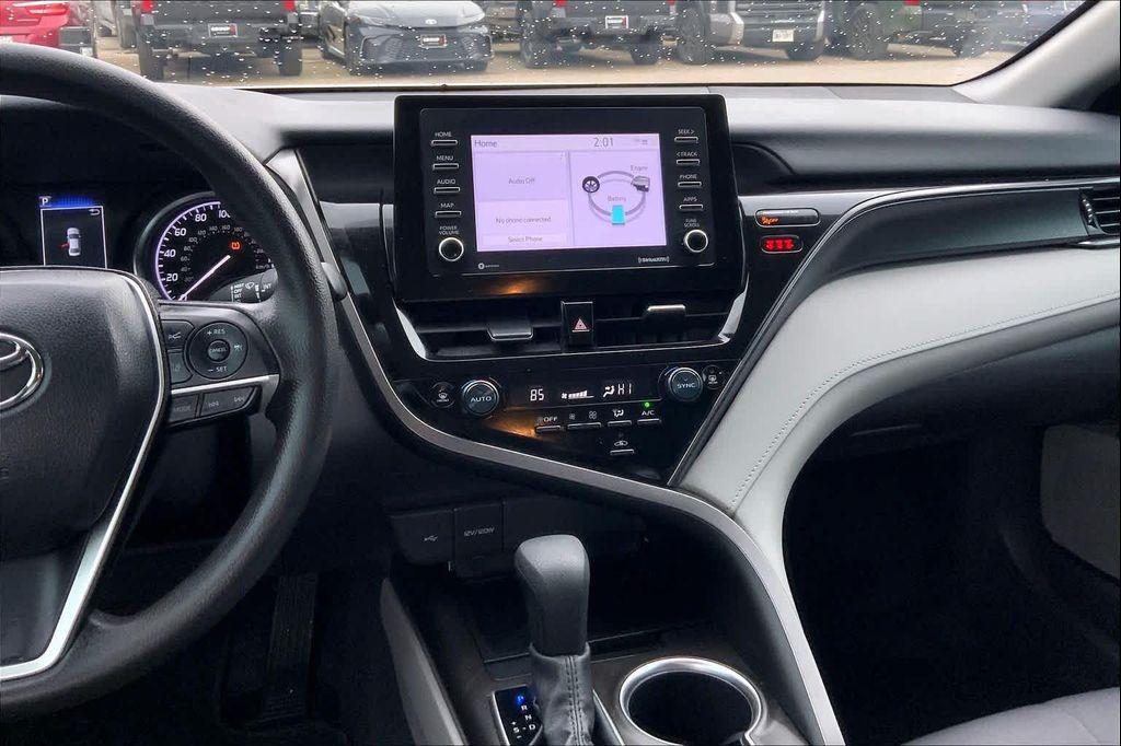 used 2024 Toyota Camry Hybrid car, priced at $25,879