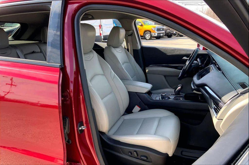 used 2019 Cadillac XT4 car, priced at $16,491