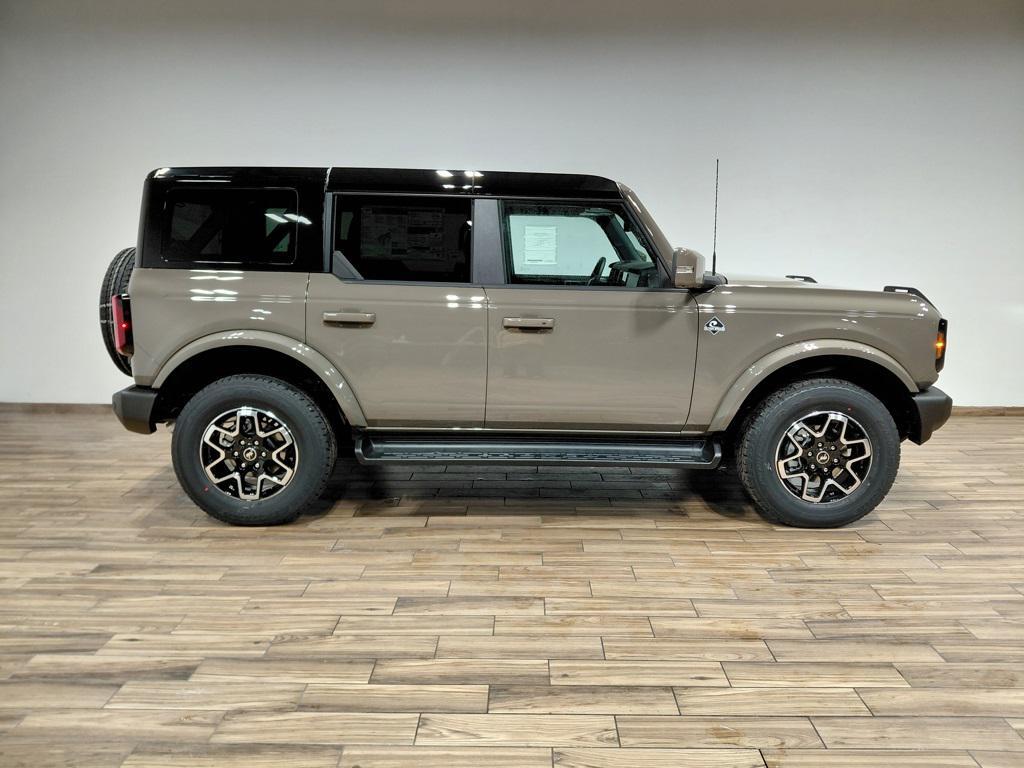 new 2025 Ford Bronco car, priced at $51,719