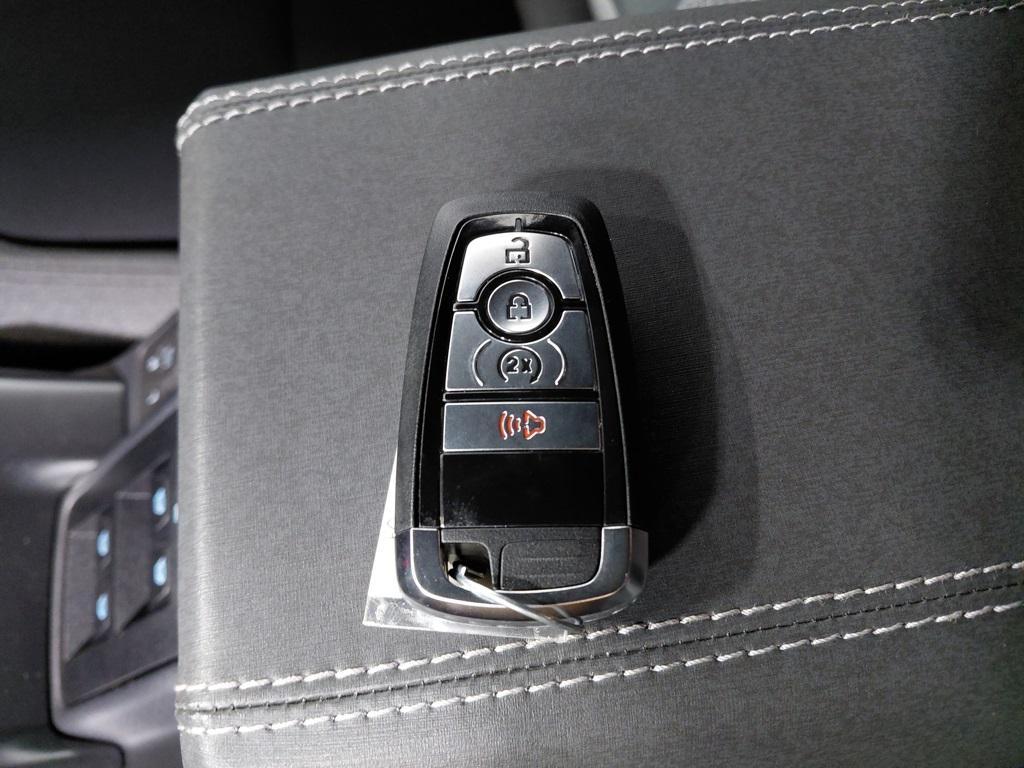 new 2025 Ford Bronco car, priced at $42,865