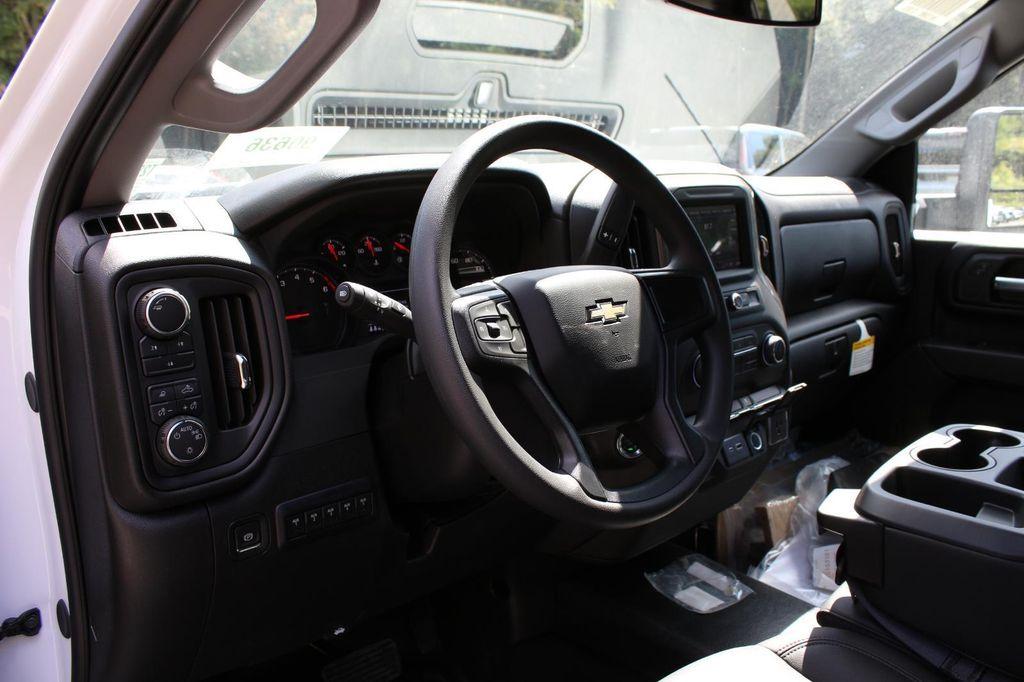 new 2025 Chevrolet Silverado 3500 car, priced at $66,098