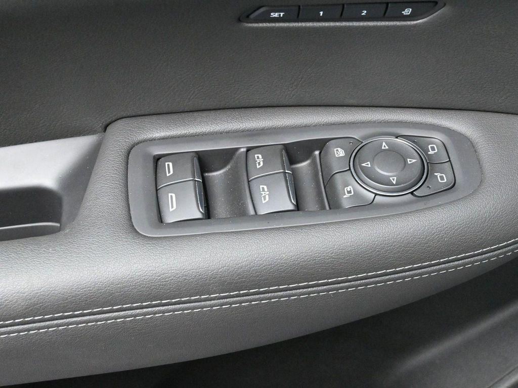 used 2024 Cadillac XT6 car, priced at $47,000