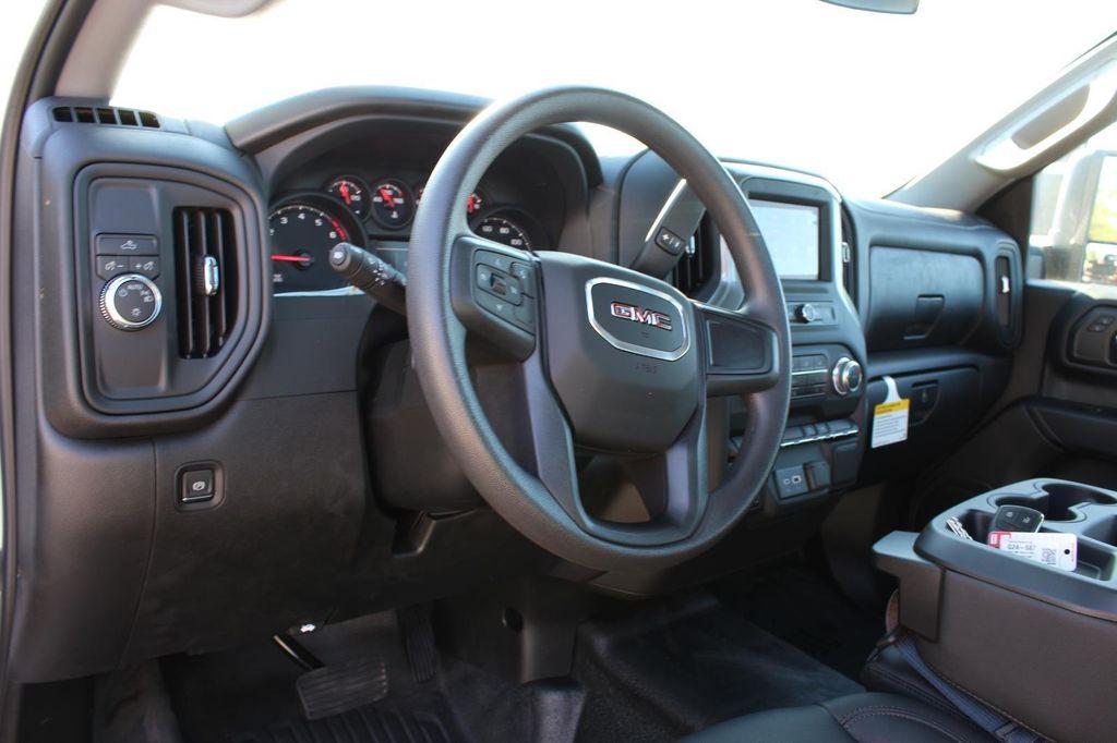 new 2024 GMC Sierra 2500 car, priced at $55,388