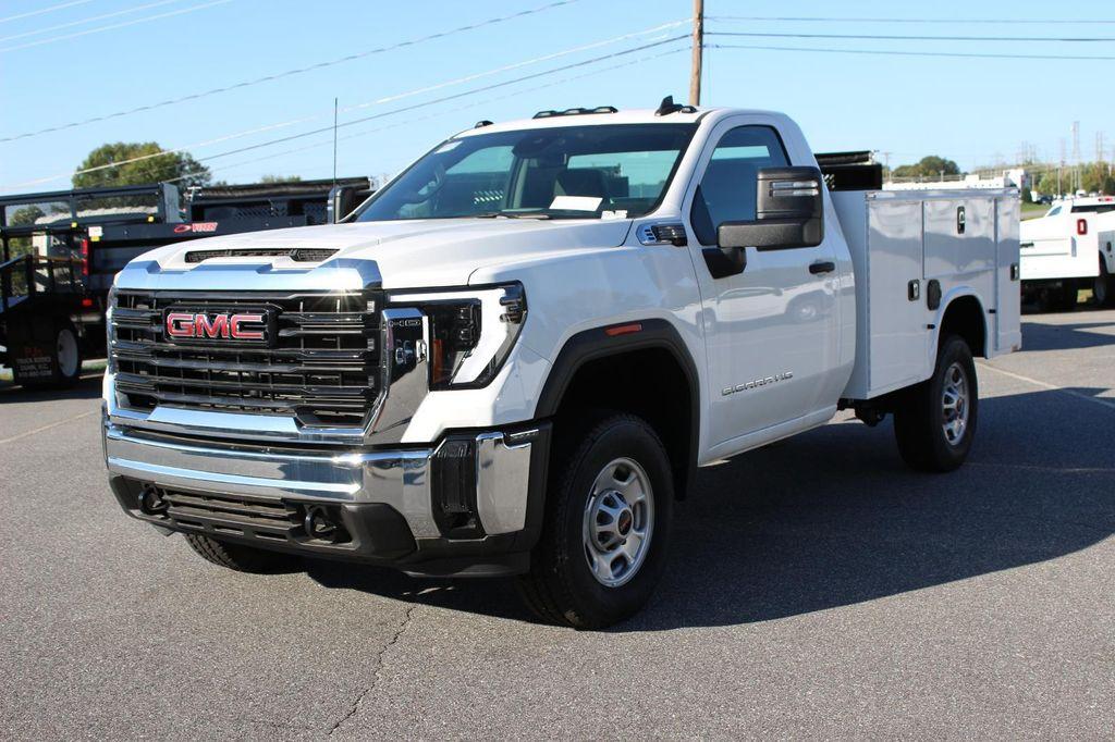 new 2024 GMC Sierra 2500 car, priced at $55,388