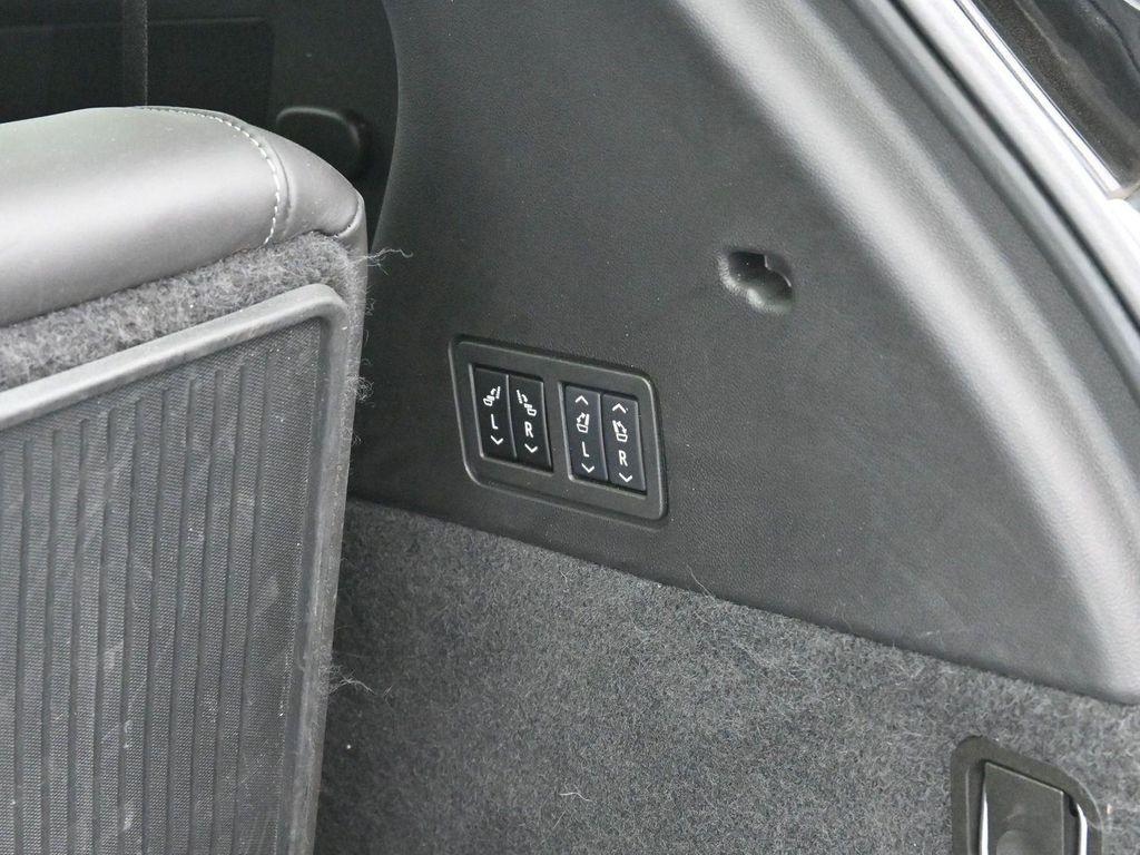 used 2024 Cadillac XT6 car, priced at $45,000