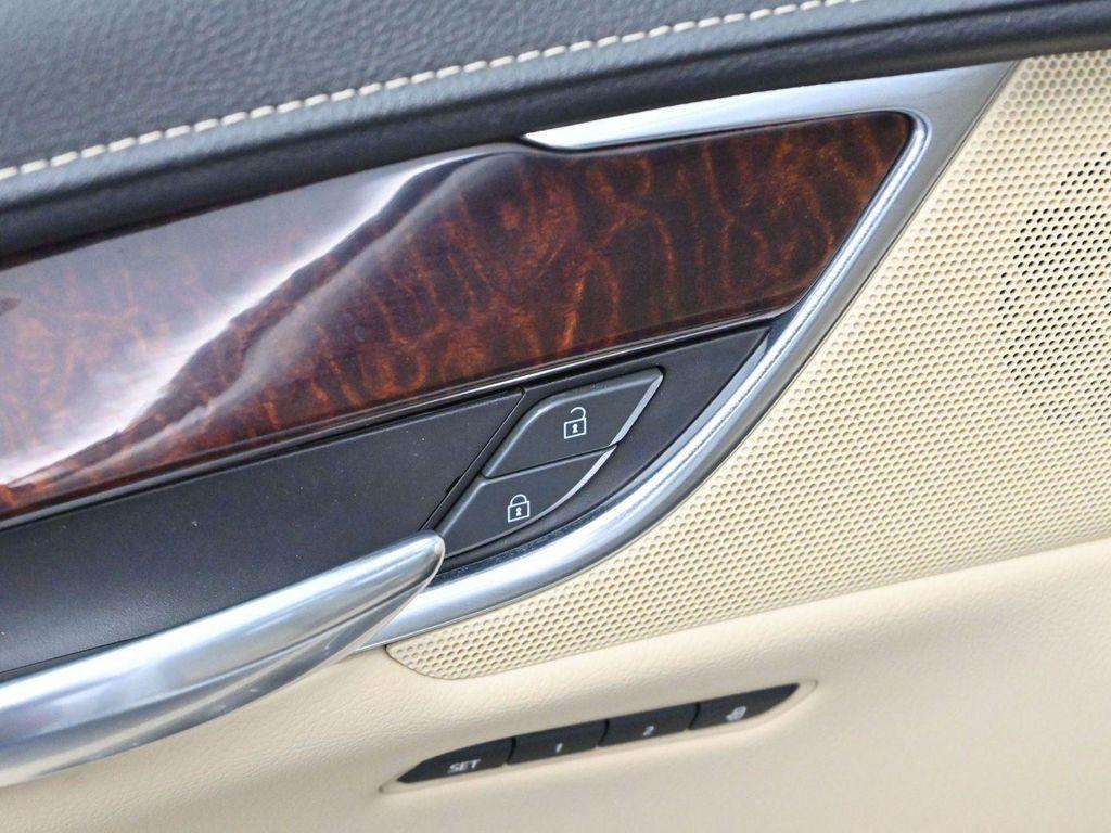 used 2019 Cadillac XT5 car, priced at $17,500