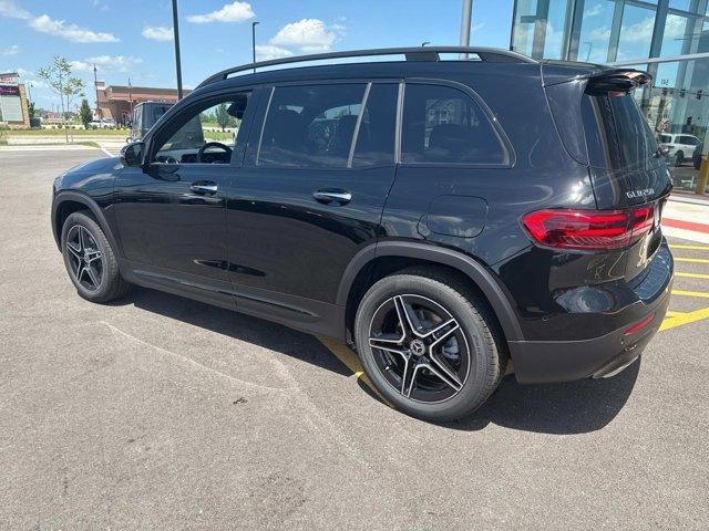 new 2025 Mercedes-Benz GLB 250 car, priced at $54,595