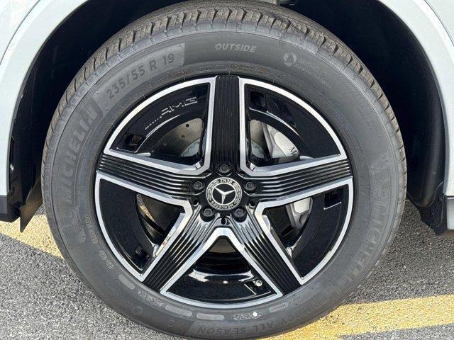 new 2026 Mercedes-Benz GLC 300 car, priced at $61,640