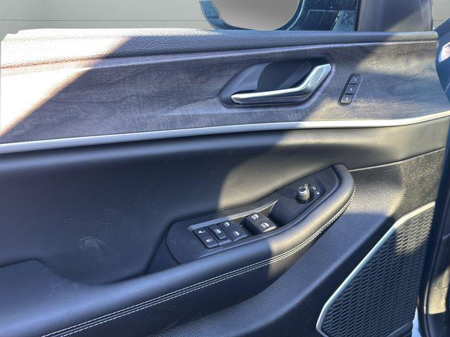 new 2026 Jeep Grand Cherokee car, priced at $48,144