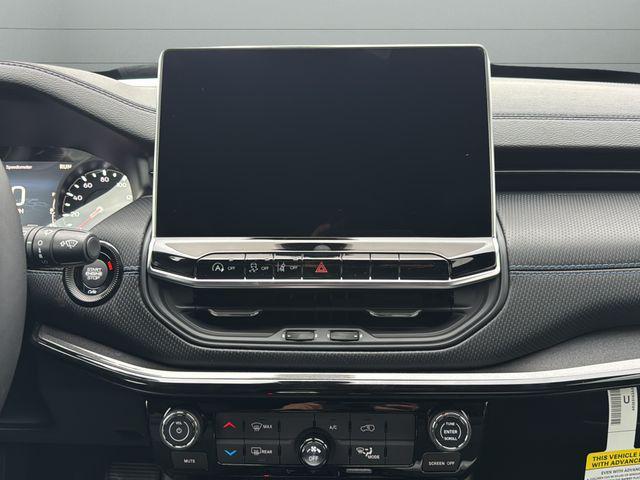 new 2026 Jeep Compass car, priced at $32,985