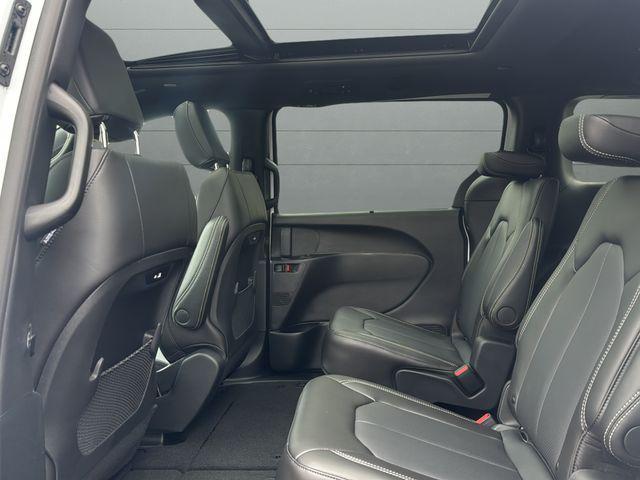 new 2026 Chrysler Pacifica car, priced at $48,960