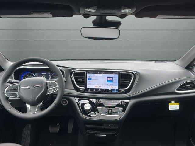 new 2026 Chrysler Pacifica car, priced at $48,960
