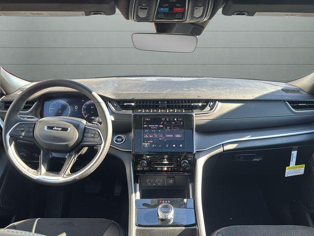 new 2025 Jeep Grand Cherokee car, priced at $43,064